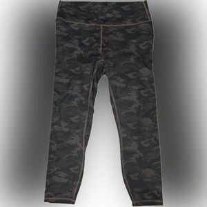 Fabletics Black Camouflage Leggings w/leg pockets | Sz XL